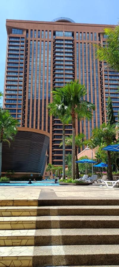 Plaza Apartment At Berjaya Times Square Kl Kuala Lumpur Exteriör bild