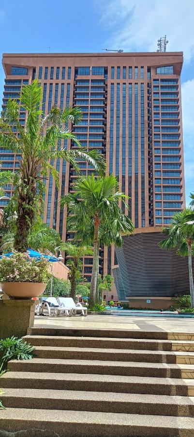 Plaza Apartment At Berjaya Times Square Kl Kuala Lumpur Exteriör bild